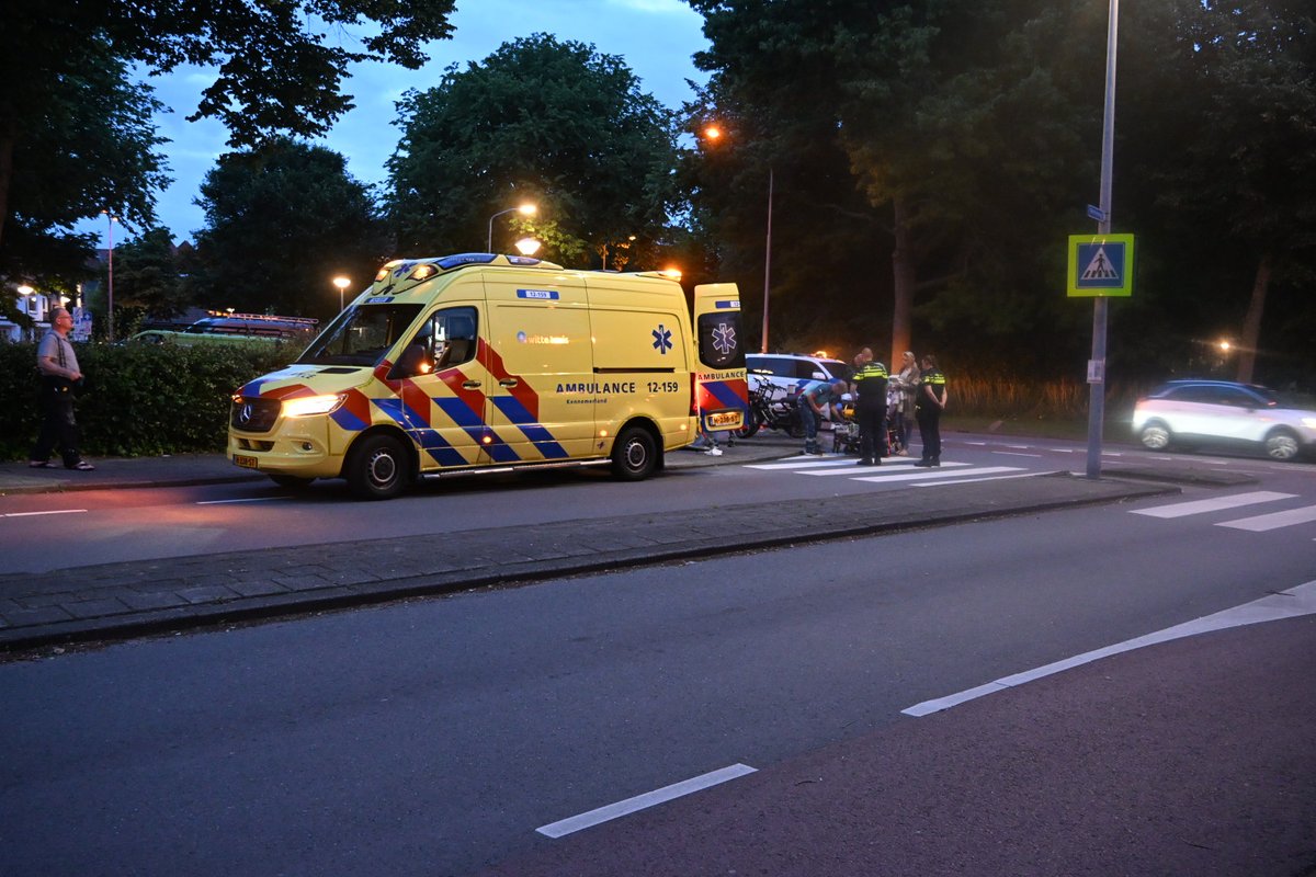 Fietser naar ziekenhuis na ongeval op Geesterweg