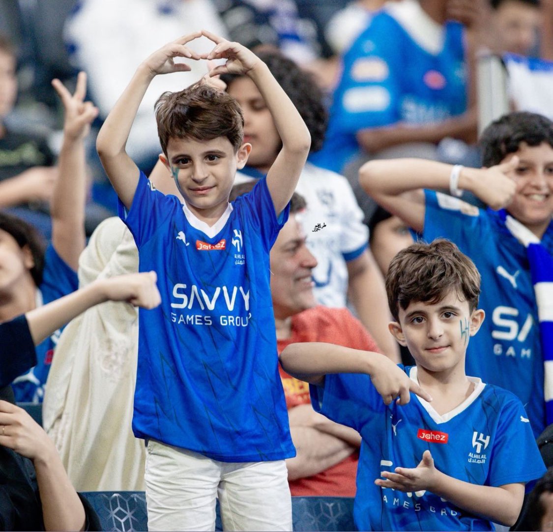 ‏هلالية منذ الطفولة 90🦋 tweet media