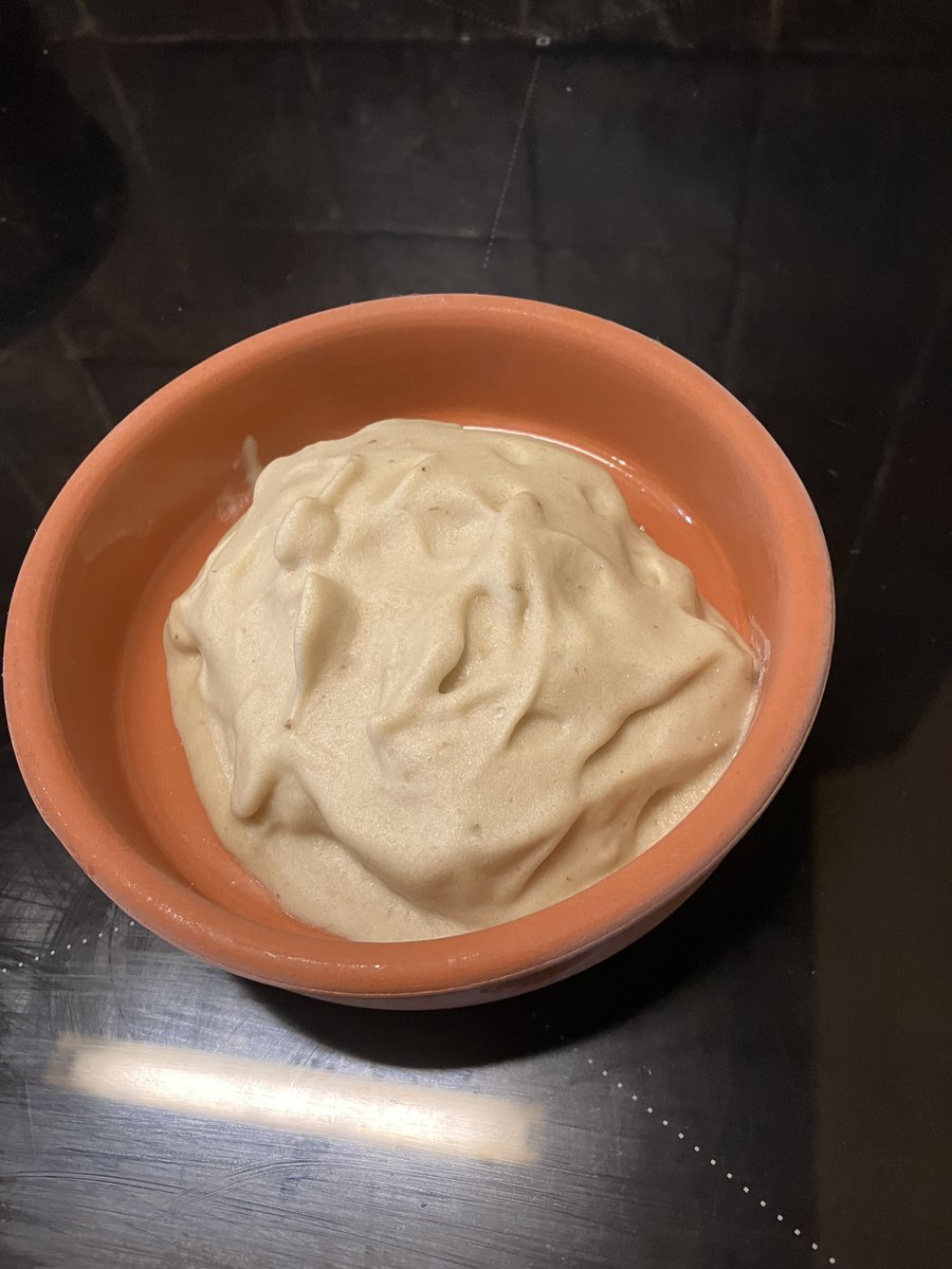 Easy, one-ingredient banana ice cream is naturally sweet and so satisfying. No ice cream maker needed. Just freeze a banana, blend until creamy, freeze and serve!
Recipe on our website shropshirehillsdiscoverycentre.co.uk/recipes