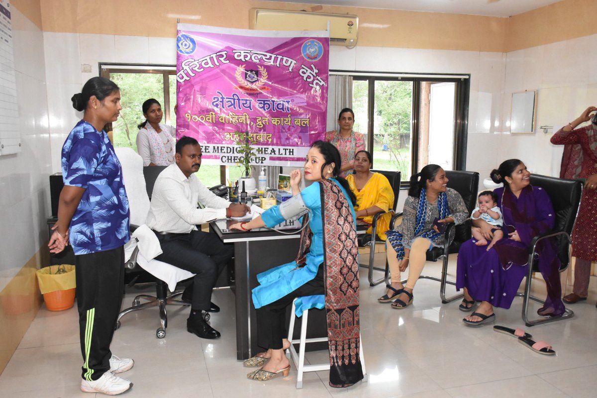 100bnraf's tweet photo. CWA Raising Day 2025 was celebrated with pride at 100 RAF, honouring 03 Veer Naris 🇮🇳
The event featured a health camp for women and children, and a vibrant cultural programme themed “Mahila 2025.” Officers reaffirmed their unwavering support to Veer Naris.
@RAFCRPF @crpfindia https://t.co/0h0Ph7UqdP