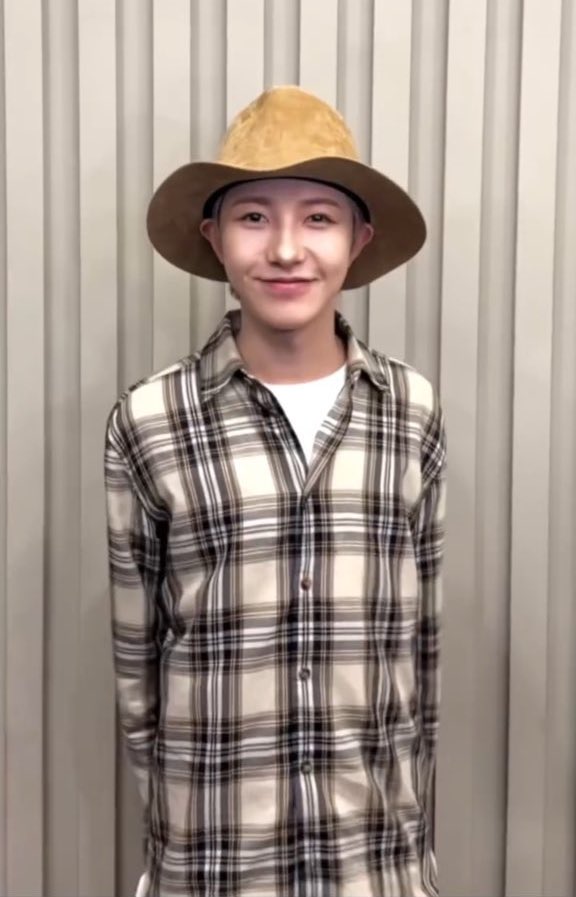 disuruh periksa kerapihan malah senyum