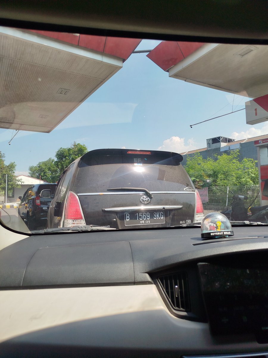 boooooeou's tweet photo. sby panasnya nembus mobil gilaaa
ini ac sampe 3 ☺ https://t.co/Cuaf9q5hkE