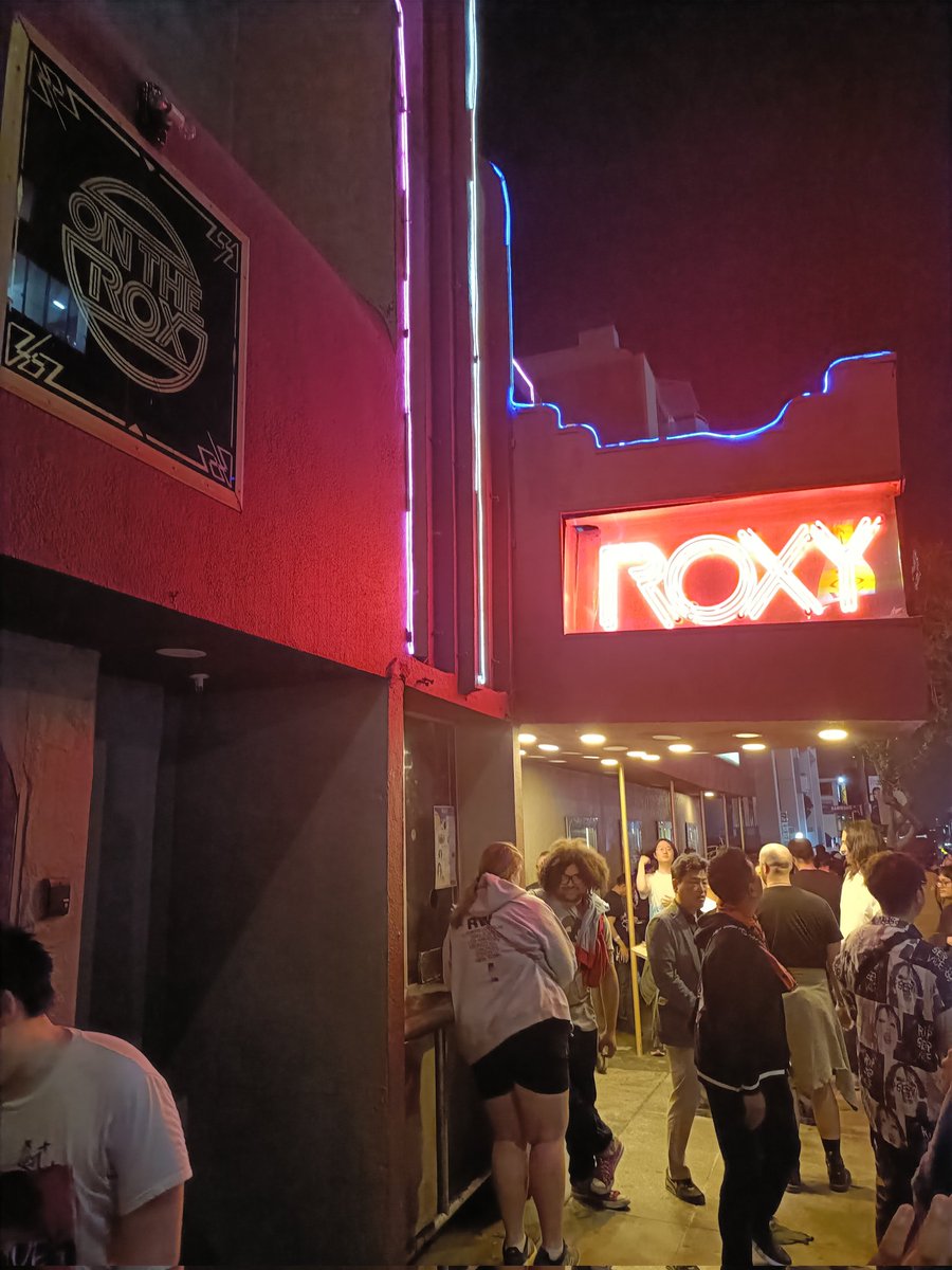 LiSA29775957's tweet photo. 😭
#LiSA #LiSA_NATOUR #ROXYTHEATER https://t.co/ZsJVnGd4xi