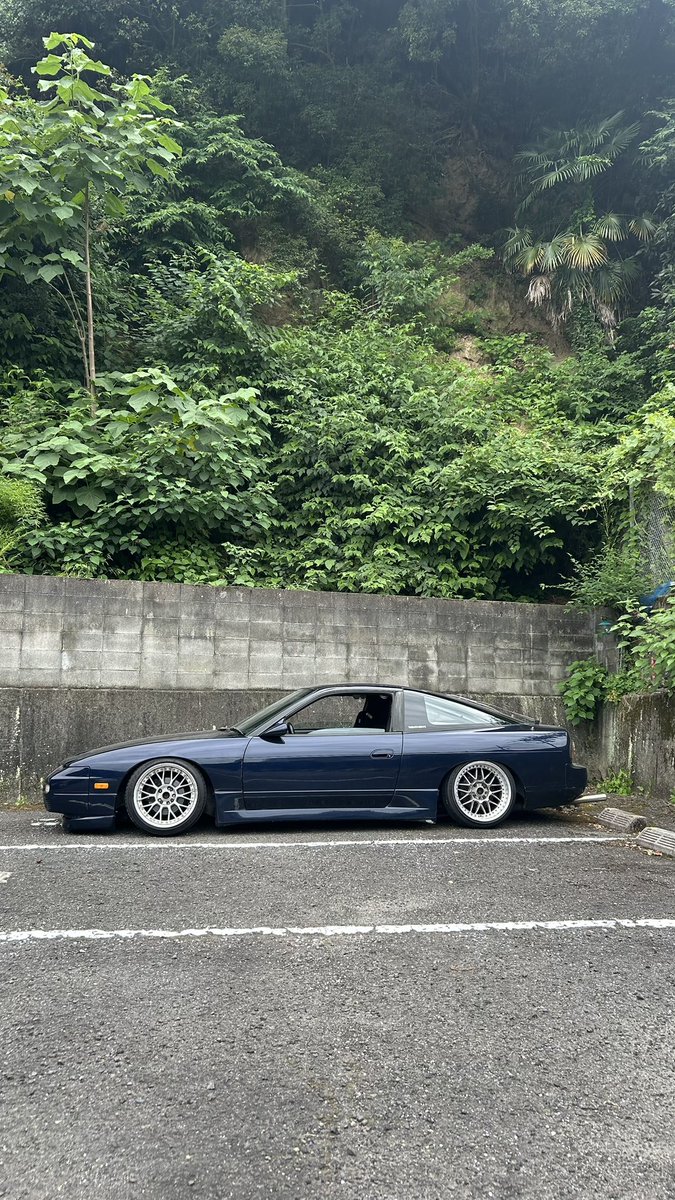 nappa478's tweet image. 通りすがりの若者に車高の低さは知能の低さって言われたけどカッコいいけんね^_^