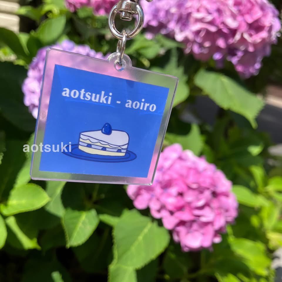 halikeda's tweet photo. お越しいただいた皆さま、スタッフの皆さまありがとうございます!
今日も夕方ごろから〜19時ラストまで在店の予定です。
ブースNo.63 でお待ちしています◎
#池田ハル #aotsuki #TCM1 https://t.co/xsPLHtli1v