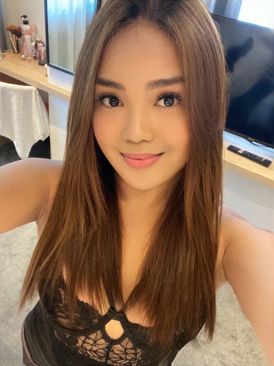 Anneganda111's tweet photo. Hello gentlemen!!!

#Sukhumvit #Bangkok #FilipinaGirl 
#ladyboy_bangkok https://t.co/R5y4IAIy9Z
