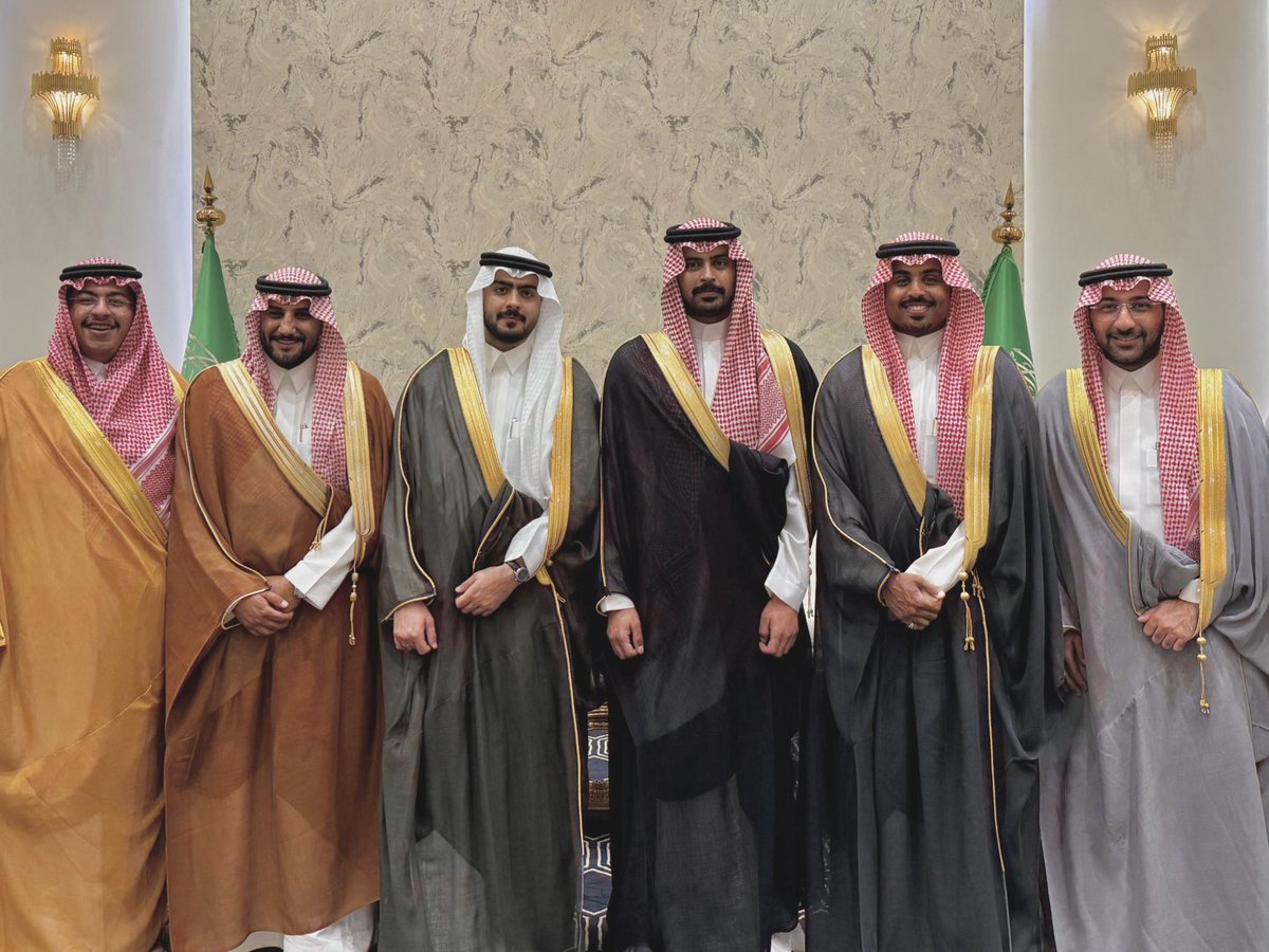 1M_Rawdhan's tweet photo. بارك الله لك ، وبارك عليك ، وجمع بينكما في خير https://t.co/mcgj8EJYj9