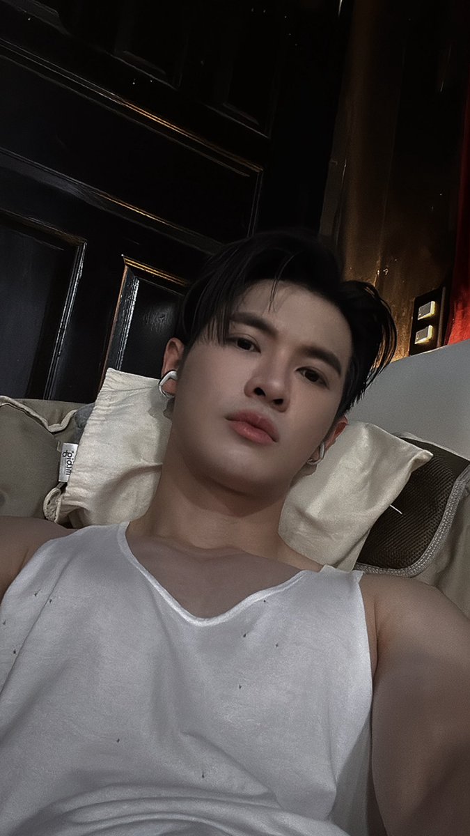 ร้อนมากขอรับ 🔥

INTERMINABLE Q9
#อสงไขยคิวที่เก้า