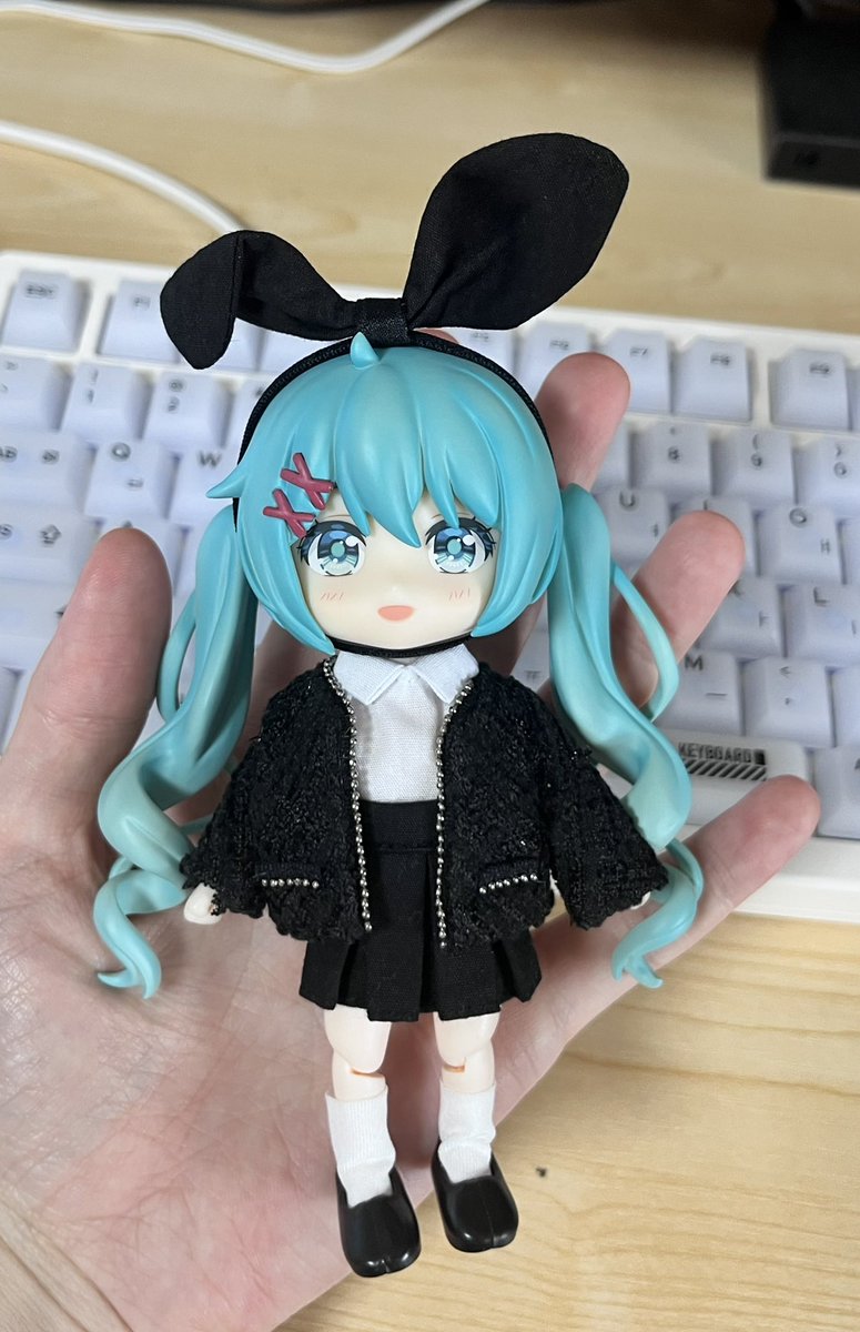 스몰픽 tweet media