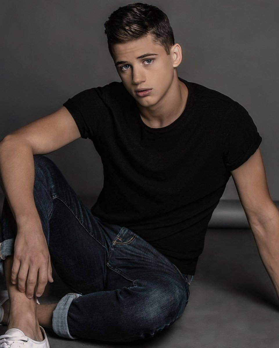 BlackOnyx ~ Handsome files