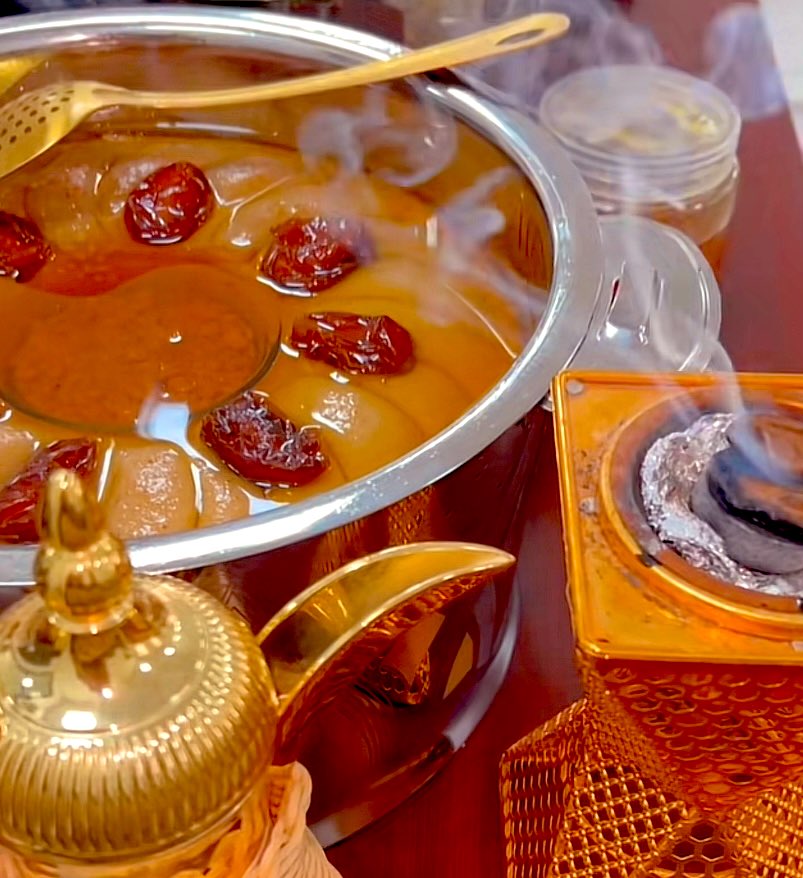 اللي ما افطر عريكة 
لايجيب طاري الفطووورر 

صباحكم عريكهة 😋