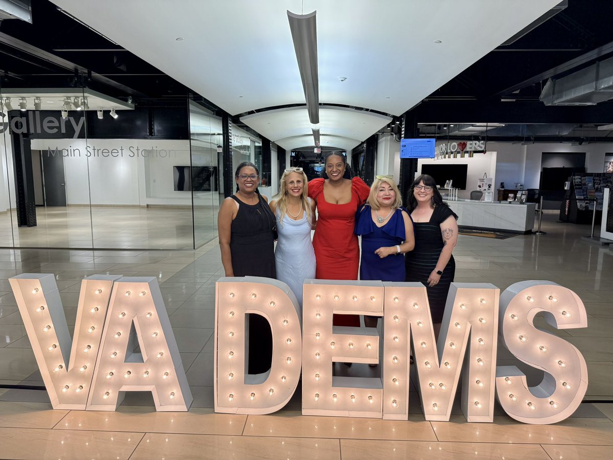 Sen. Jennifer Carroll Foy (@jcarrollfoy) on Twitter photo It was a busy week! 😮💨
I was happy to join <a href="/SophiaBush/">Sophia Bush</a> & others to support <a href="/TheDemocrats/">Democrats</a> and our great DNC Chair <a href="/kenmartin/">Ken Martin</a> as they set a new record for most money raised in the first four months under a new Chair EVER!
We are also hard at work strategizing and celebrating It was a busy week! 😮💨
I was happy to join <a href="/SophiaBush/">Sophia Bush</a> & others to support <a href="/TheDemocrats/">Democrats</a> and our great DNC Chair <a href="/kenmartin/">Ken Martin</a> as they set a new record for most money raised in the first four months under a new Chair EVER!
We are also hard at work strategizing and celebrating