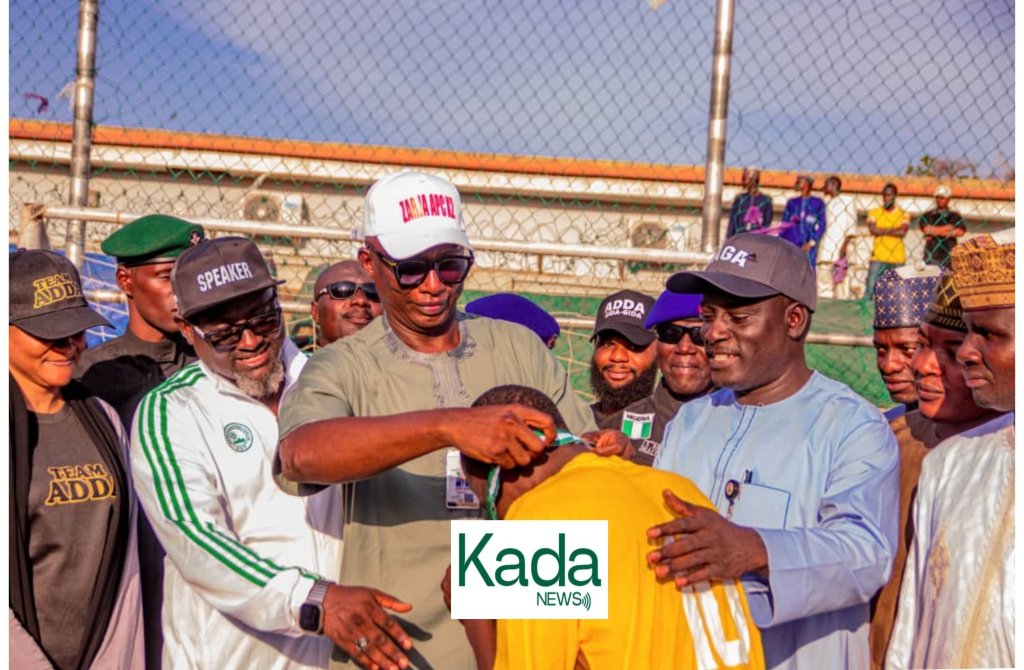 kadanewsng's tweet photo. Team ADDA Crowned Champions as KADIRS Boss Comrade Jerry Adams Graces 5-Aside Football Finale in Honour of Rt. Hon. Abbas Tajudeen In Zaria, Kaduna
#KadaNews #KadaTV #KadaNaija #KadunaGist #TeamADDA #ZariaFootballFinale #RtHonAbbasTajuddeen #KADIRS #KadunaSports https://t.co/41SUYacEy5