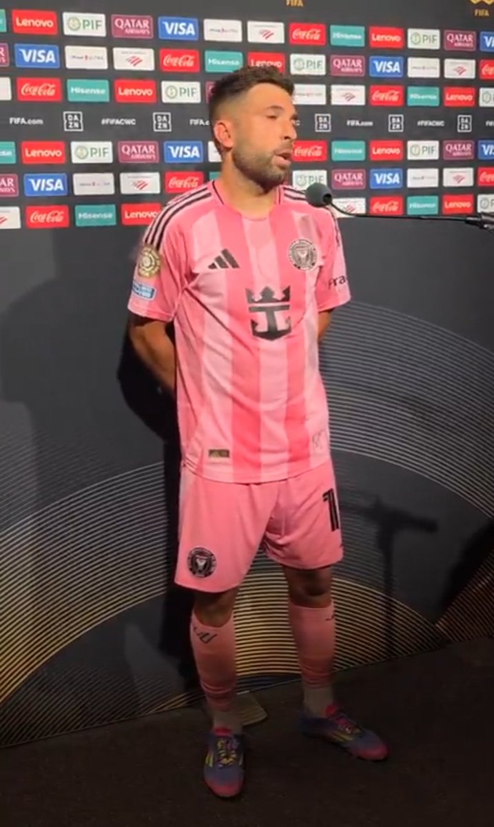 Jordi Alba en el micro <a href="/OndaCero_es/">Onda Cero</a> 

"Luis Enrique ha sido el mejor entrenador que he tenido, y es el mejor del mundo"

"Es repetitivo hablar de Messi. Es el mejor"

"Hemos sido mejores los 3 partidos"

"A ver si damos el campanazo vs Psg" 

"No hemos venido aquí a retirarnos"