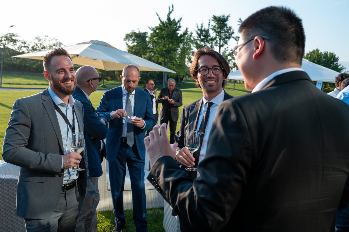 brianxpeng's tweet image. Thrilled to launch our #XPENGG6 and #XPENGG9 in Italy, a nation with automotive DNA at its core.
We’re entering one of Europe’s most iconic car markets and see strong potential ahead.
Huge thanks to our team and partners. Grazie!👏