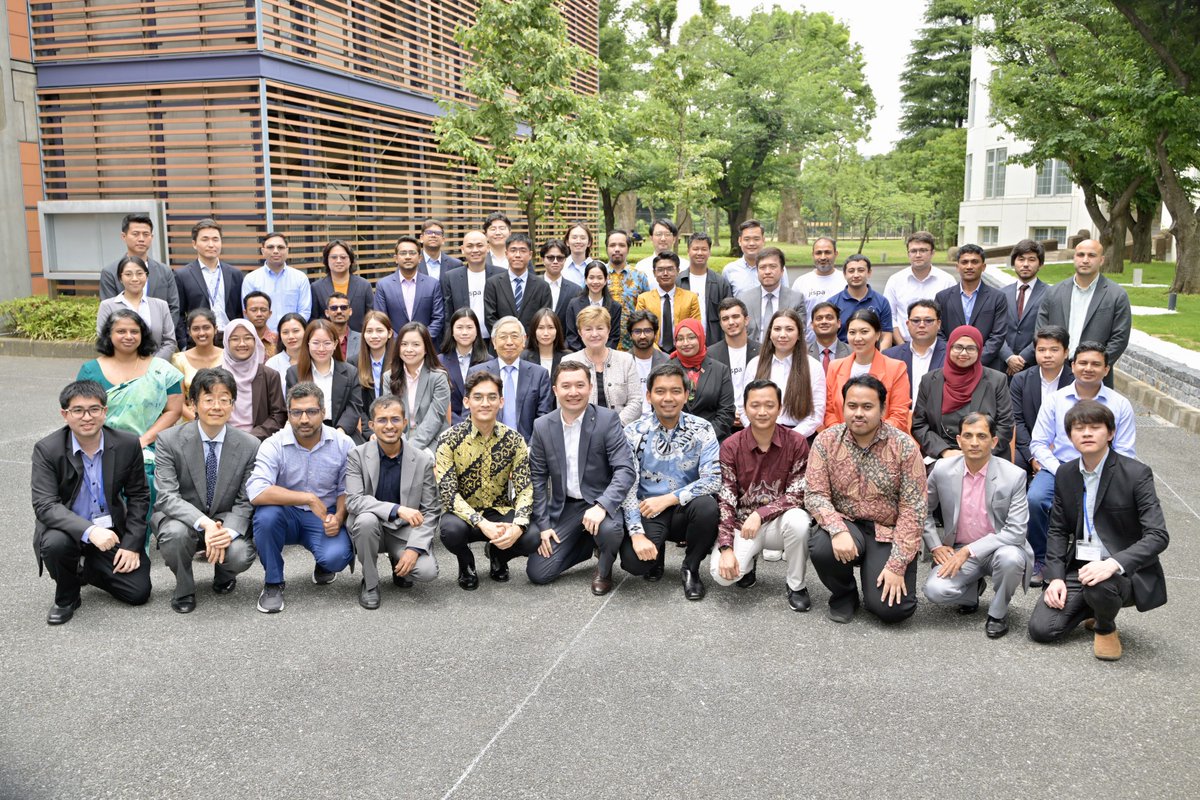 Always a pleasure to engage with the talented JISPA scholars—young officials shaping the future of economic policymaking across Asia. Their dedication to public service and sustainable growth is inspiring. Proud of our partnership with Japan in building this key talent pipeline.