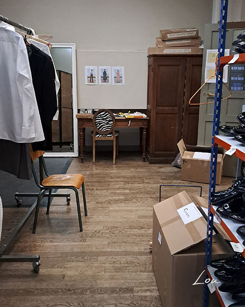 LouValeriDubuis's tweet photo. Les essayages ont commencé !...
@Opera_Comique 🎶
#WorkInProgress #Essayages #Costumes #perruques #ContesdHoffmann #saison20252026 #OperaComique  #LouValerieDubuis #AttachéeDeProduction https://t.co/XpIc0pvF0X