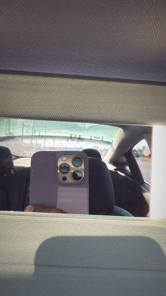 Jmikee✰ tweet media