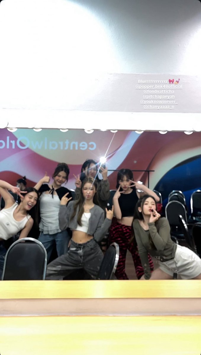 AlwaysBsideFOND's tweet photo. [ impaepe's IG story ]

Blurrrrrrrrrrrr🎀💅

The1Day 2025 
#The1xQRRA #QRRA
#FondQRRA #FONDnatticha
#PopperQRRA #NikyQRRA
#ChanyaQRRA #PaeyahQRRA #impaepe https://t.co/KEVRfJDd7w