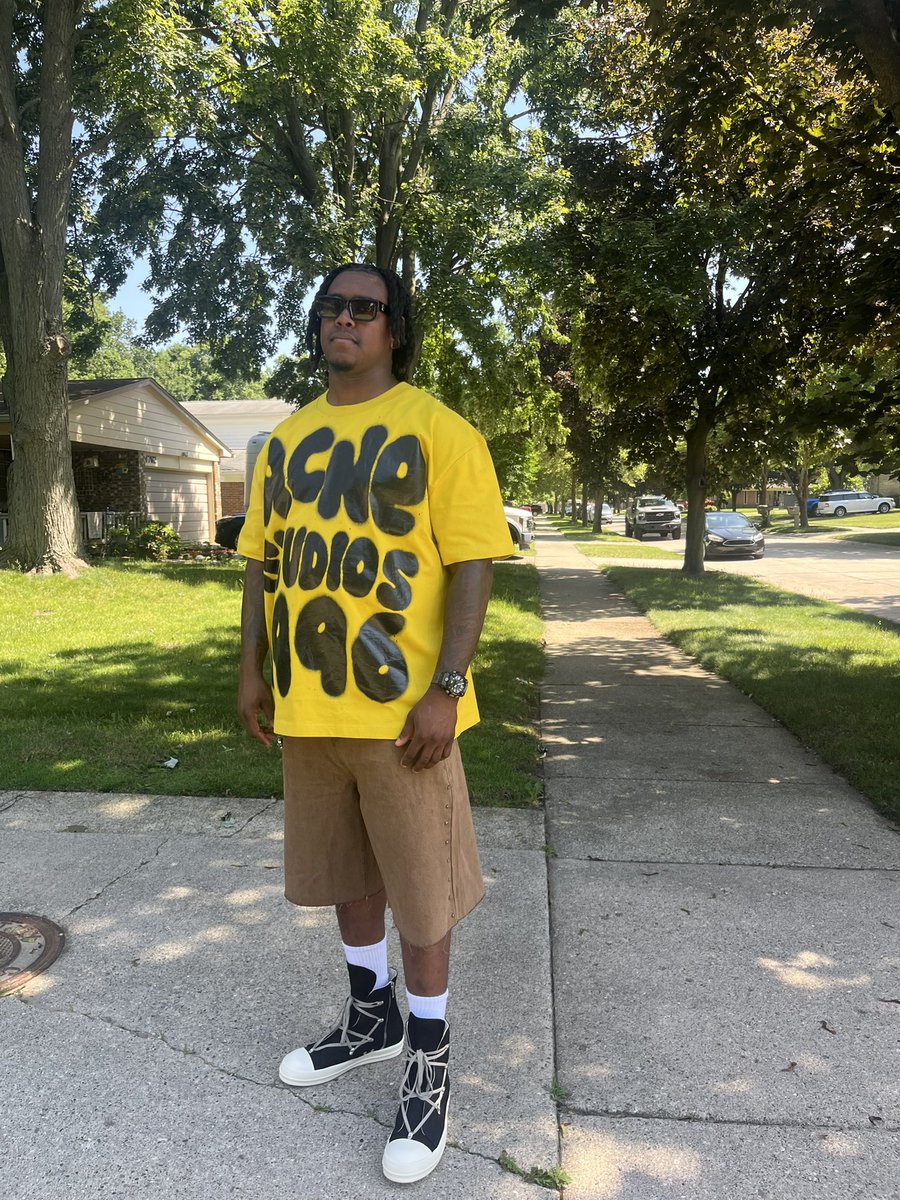 Tyuawn's tweet photo. I’m so damn smooth I snipe shit , I ain’t never speaking onna bidness 😎🤙🏾 #WHAMTOUR https://t.co/EaUYtpP1Cq