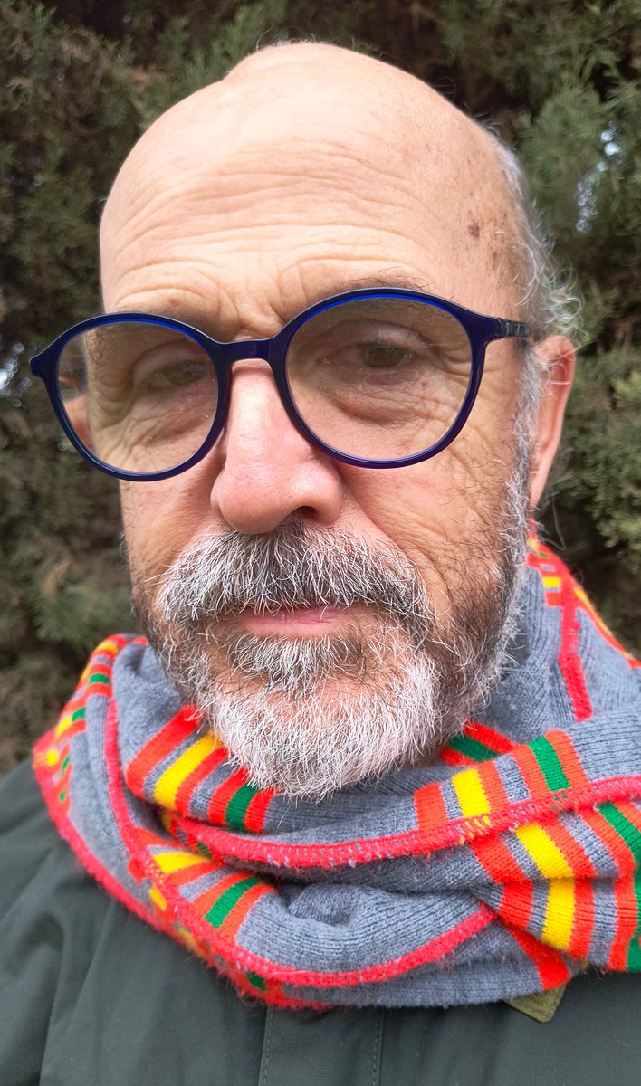 ¡Absolutamente recomendado! 
El mes pasado le encargamos los lentes de mi marido y, además, me envió mis lentes de sol ópticos. En octubre del 2024 le encargué mis dos recetas nuevas.

¡Confíen en el trabajo de Cristián! ⭐⭐⭐⭐⭐