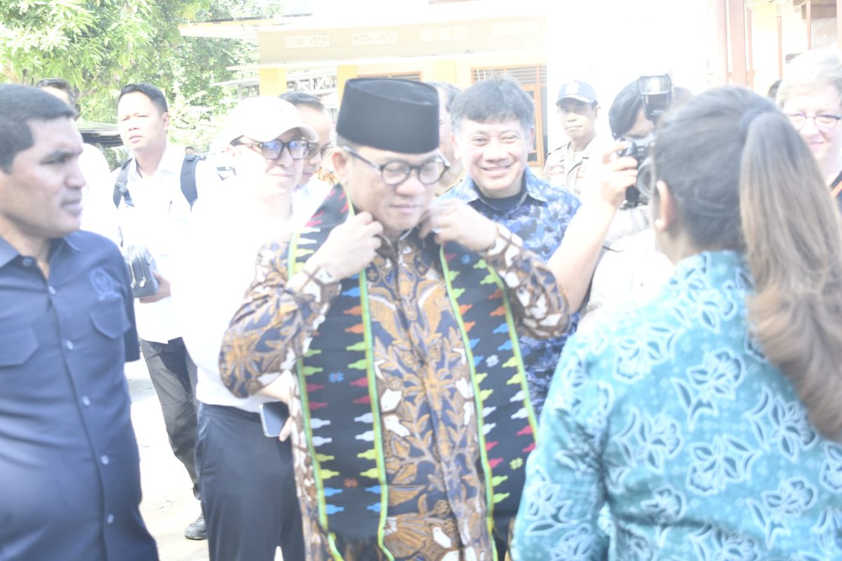 AkmalbinYS's tweet photo. Mari Kita Sukseskan Swasembada Pangan dengan Program Ketahanan Pangan serta KOpdes Merah Putih dalam Mewujudkan Astacita ke 6 Presiden Prabowo
TPPBersamaMenteriDesa
#KetahananPanganMenujuSwasembadaPangan
#KolaborasiBumdesdanKopdesMP https://t.co/gxQ8UfT2hk