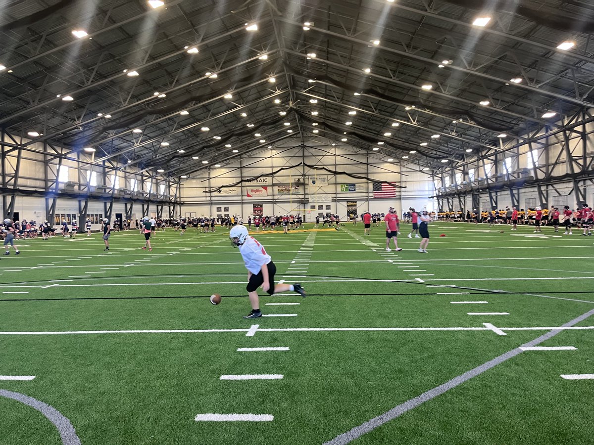 Thank you <a href="/MWSU_Football/">Missouri Western Football</a> for a great team camp! We will be back!🦁🦅Speed like an eagle strong as a lion 💯🫡#BeTheChampion