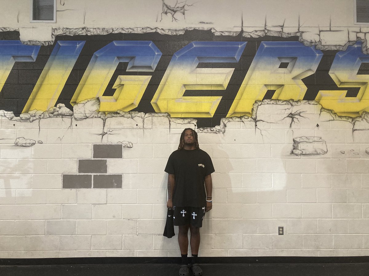 Corsicana Football (@canafootball903) on Twitter photo 2026 QB KEVIN POINTER JR <a href="/KevinPointerJr3/">Kevin Pointer Jr</a>. A franchise player, with a cannon for a right arm. A leader, a motivator. Insanely accurate from the pocket and on the move. Has amazing zip and velocity, the ball just comes out different from everyone elseโs. Will Break Records. 2026 QB KEVIN POINTER JR <a href="/KevinPointerJr3/">Kevin Pointer Jr</a>. A franchise player, with a cannon for a right arm. A leader, a motivator. Insanely accurate from the pocket and on the move. Has amazing zip and velocity, the ball just comes out different from everyone elseโs. Will Break Records.