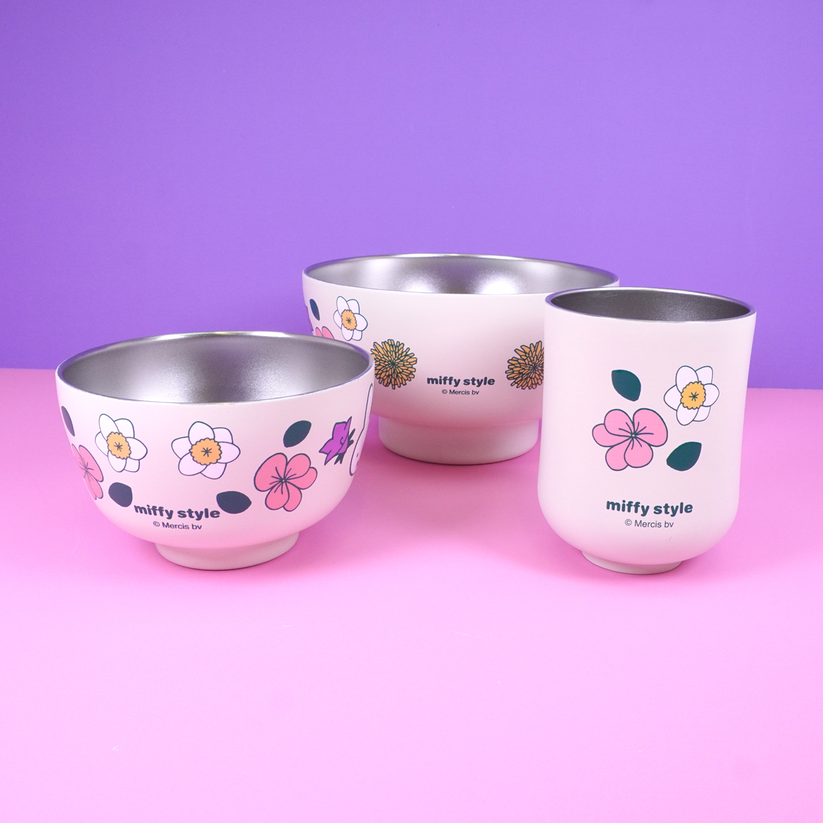 miffy_style_t's tweet image. ●7月5日(土)発売miffy style限定ステンレス食器●
フラワーモチーフが可愛い真空二重構造のステンレス食器が登場です。
あたたかい料理、冷たい料理、どちらも美味しい温度が長持ちします♪
▼詳しくはこちら
kiddyland.co.jp/event/miffy_20…