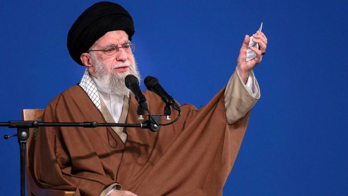 هل أنهت أميركا والكيان الصهيوني البرنامجَ النووي الإيراني؟
كلا.

هل قضت أميركا والكيان الصهيوني على قدرات إيران الصاروخية؟
كلا.

إنه استسلام أميركي آخر، ننتظر لنرى هل أنه استسلام أميركي على وفق (بروتوكول اليمن)، أم (بروتوكول أفغانستان)!