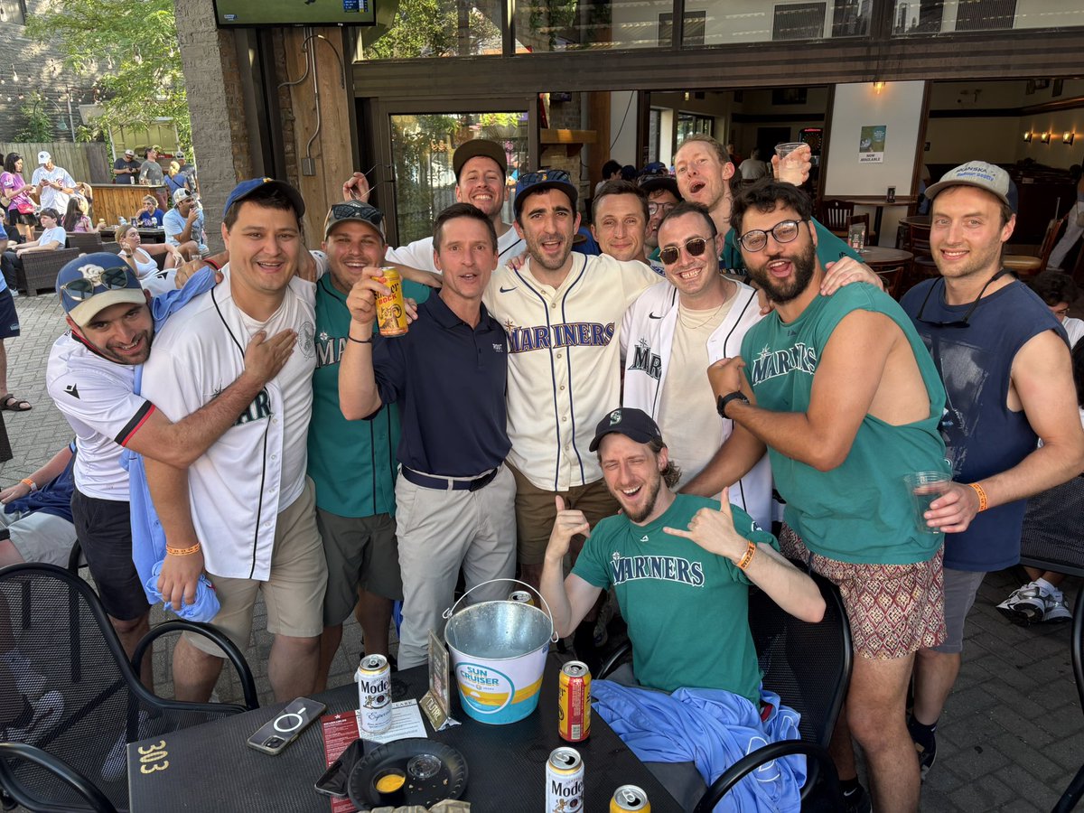 elliotg2003's tweet photo. Thanks for the shoutout on the broadcast tonight!!
@RealBradAdam #whereiroot https://t.co/mJMbwoqyVC