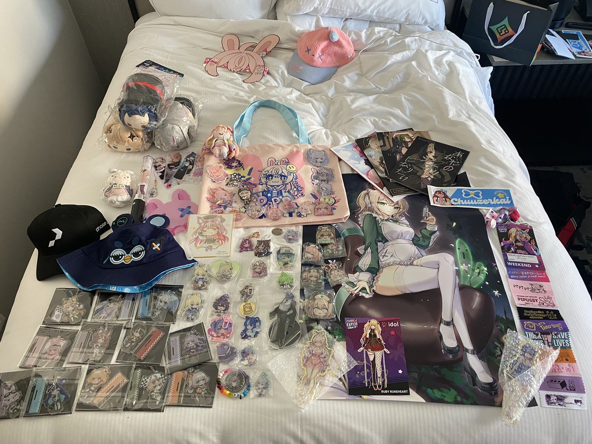 Last OffKai post before I go back to being more quiet. I have to post my (slightly excessive) haul! Remember it’s not a problem until it interferes with everyday life.