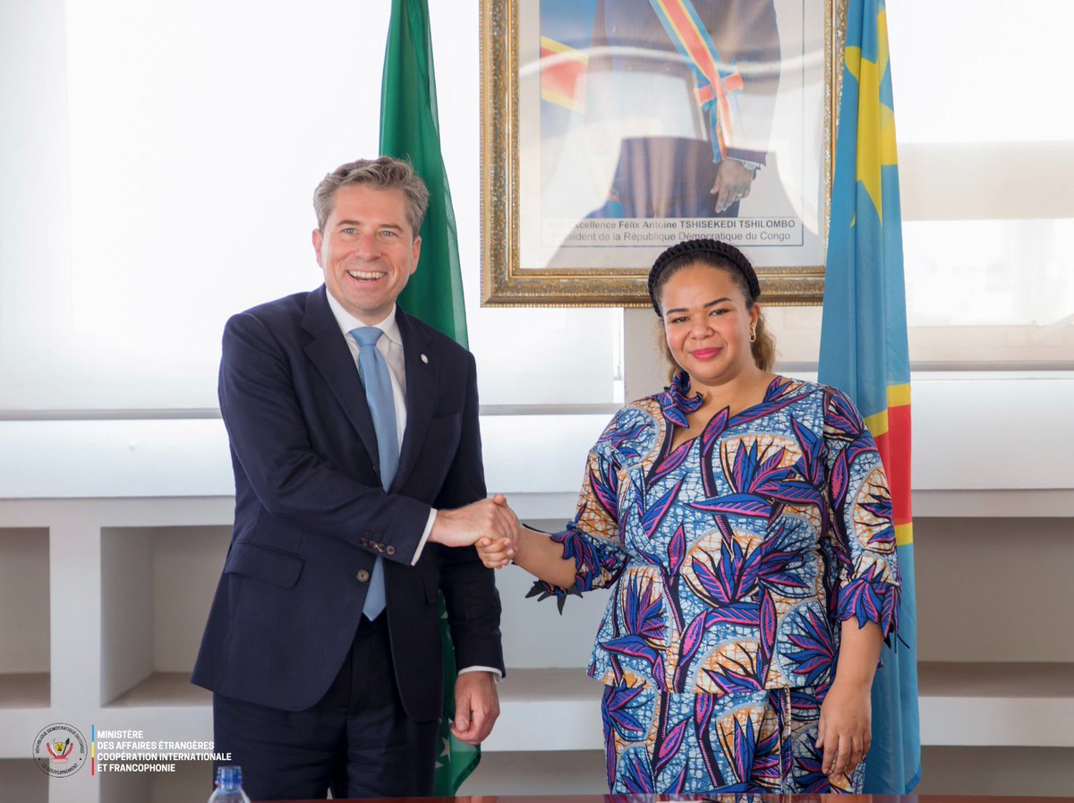 Tom Fletcher (@unreliefchief) on Twitter photo Excellente rencontre avec la Ministre des Affaires étrangères de la RDC <a href="/kayikwambaT/">Thérèse Kayikwamba Wagner</a> à Kinshasa.
Nous sommes déterminés à sauver autant de vies que possible. On a parlé du respect des principes humanitaires et de l'importance de garantir un accès sans entrave aux populations. Excellente rencontre avec la Ministre des Affaires étrangères de la RDC <a href="/kayikwambaT/">Thérèse Kayikwamba Wagner</a> à Kinshasa.
Nous sommes déterminés à sauver autant de vies que possible. On a parlé du respect des principes humanitaires et de l'importance de garantir un accès sans entrave aux populations.