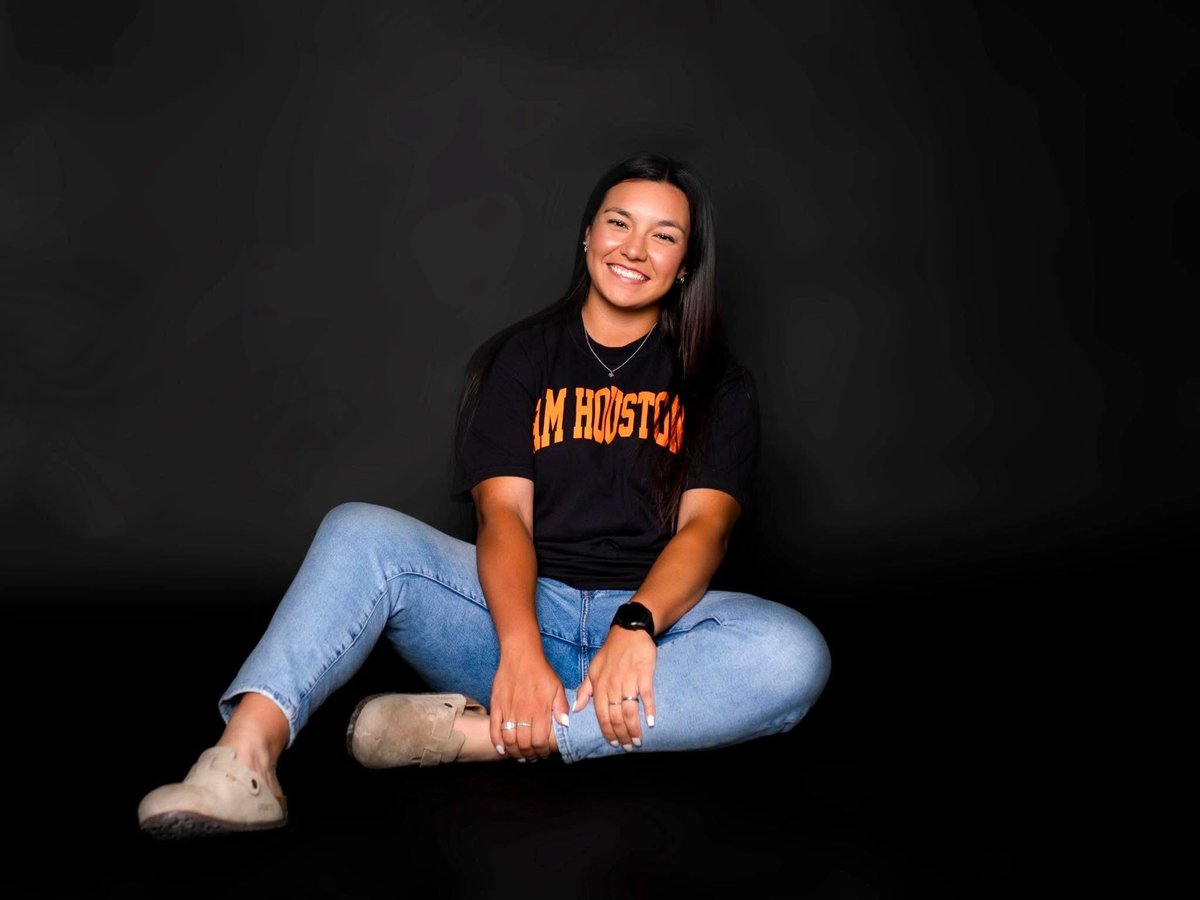 CoachEscobar🇺🇸🏈 (@coachescobar45) on Twitter photo Let’s gooo!! We are fired up to have <a href="/eliahebel/">Elia Hebel</a> lead our Comanche Maiden Softball program! She is an Albany Alum that competed at <a href="/BearkatsSB/">Sam Houston Softball</a>!
<a href="/Comanche_ISD/">ComancheISD</a> has hired some ball coaches this year!! #RollTribe #ToughAllDay Let’s gooo!! We are fired up to have <a href="/eliahebel/">Elia Hebel</a> lead our Comanche Maiden Softball program! She is an Albany Alum that competed at <a href="/BearkatsSB/">Sam Houston Softball</a>!
<a href="/Comanche_ISD/">ComancheISD</a> has hired some ball coaches this year!! #RollTribe #ToughAllDay