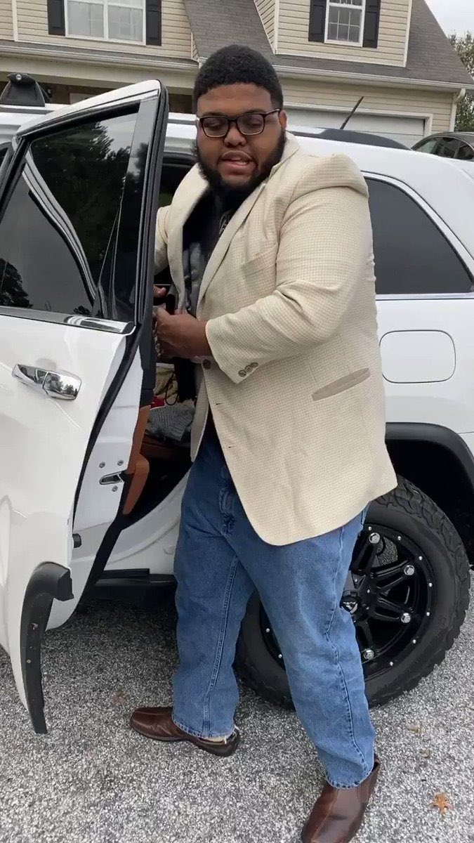 bkclips5's tweet photo. @HoopMixOnly His lawyer https://t.co/gW0PgLDMf4