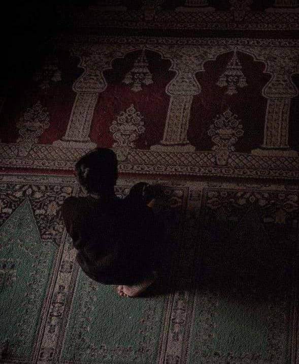 خپله ماتې، خفګان درد رب ته وسپاره...
هغه له درده قوت جوړوي