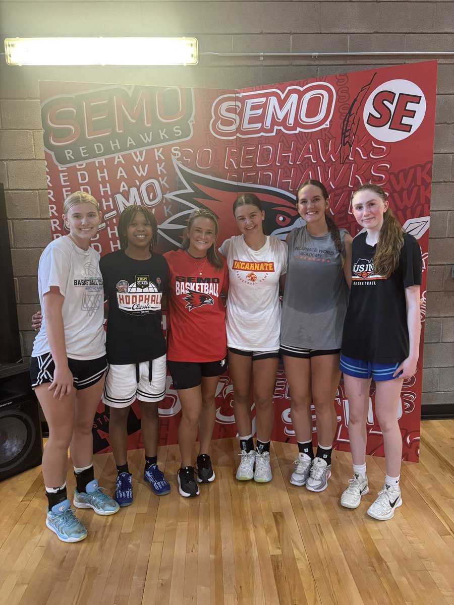libbyodonnell22's tweet image. Thank you @OfficialSEMOWBB for an amazing elite camp! I had such a great time and learned a lot. @coachB_semowbb @krolfess
@iwa_hoops @PheeElite