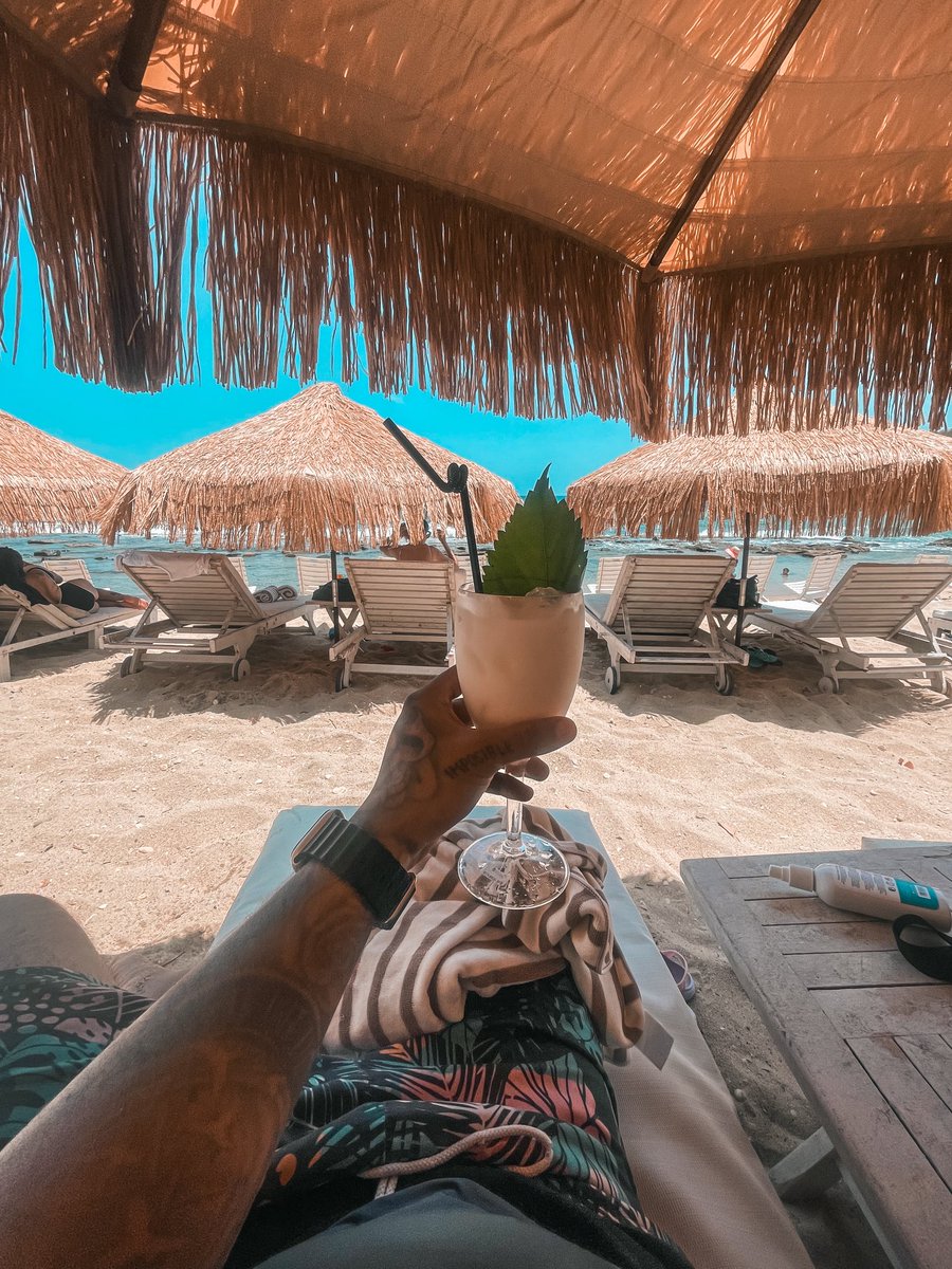 Yo si voy a preparar mi ritual de San Juan, para que el resto del año pase más fines de semana en Choroni#í 🍹✨