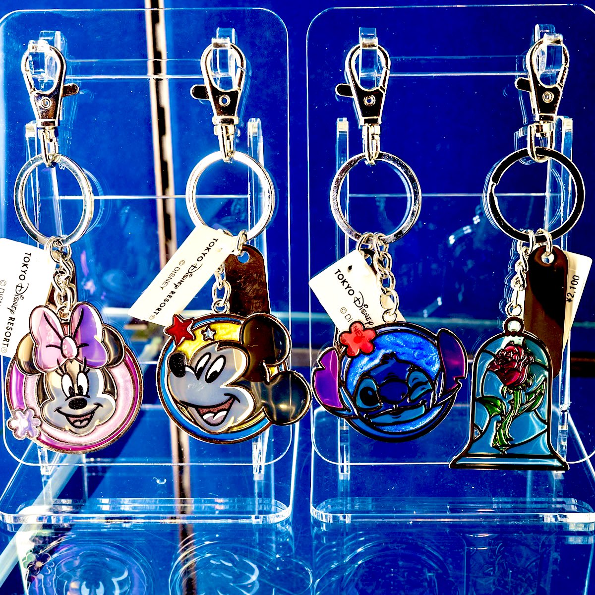 ステンドグラス風デザインがかわいい！ 東京ディズニーランド&シー