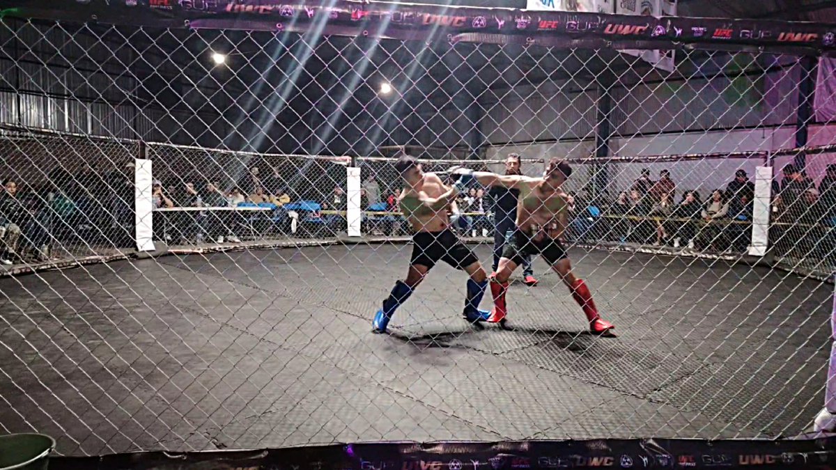 Representando a mi Hidalgo, se gano por K.O en el primer Round.