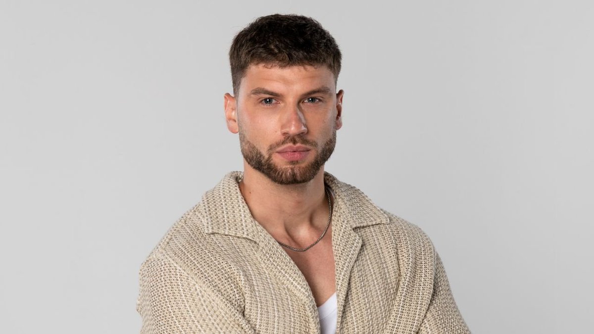 laupapurito's tweet photo. La racha del hombre planta, lindo y hegemonico debe romperse por eso ULISES AL 9009
#GranHermano https://t.co/jvuOUxJEPg