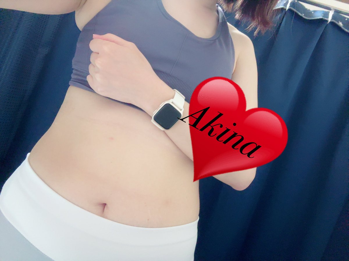 Akina_kunka's tweet photo. 今週28日(土)
11時〜20時で出勤するよ✨️
土曜出勤は超レアなので
よかったらお誘いください🫶

 #スボコス #匂いフェチ #高身長 https://t.co/5IuB859d8r