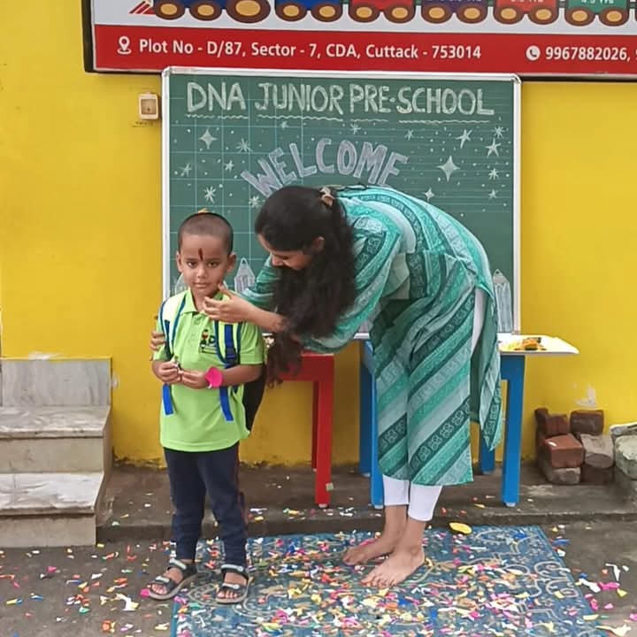 DNA_JrPreSchool's tweet photo. Back to school after summer vacation.....that has to be special for our little ones👯👯

#dnajuniorpreschool #playschool #playgroup #nursery #kindergarten #lkg #ukg #playbasedlearning #welcomeback #kidslearning #kidsofinsta #kidsparty #teacherlife #teachergram #instagood #insta https://t.co/I0on94B5b6