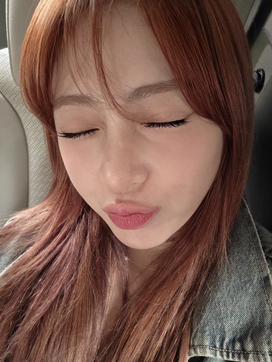 haein tweet media
