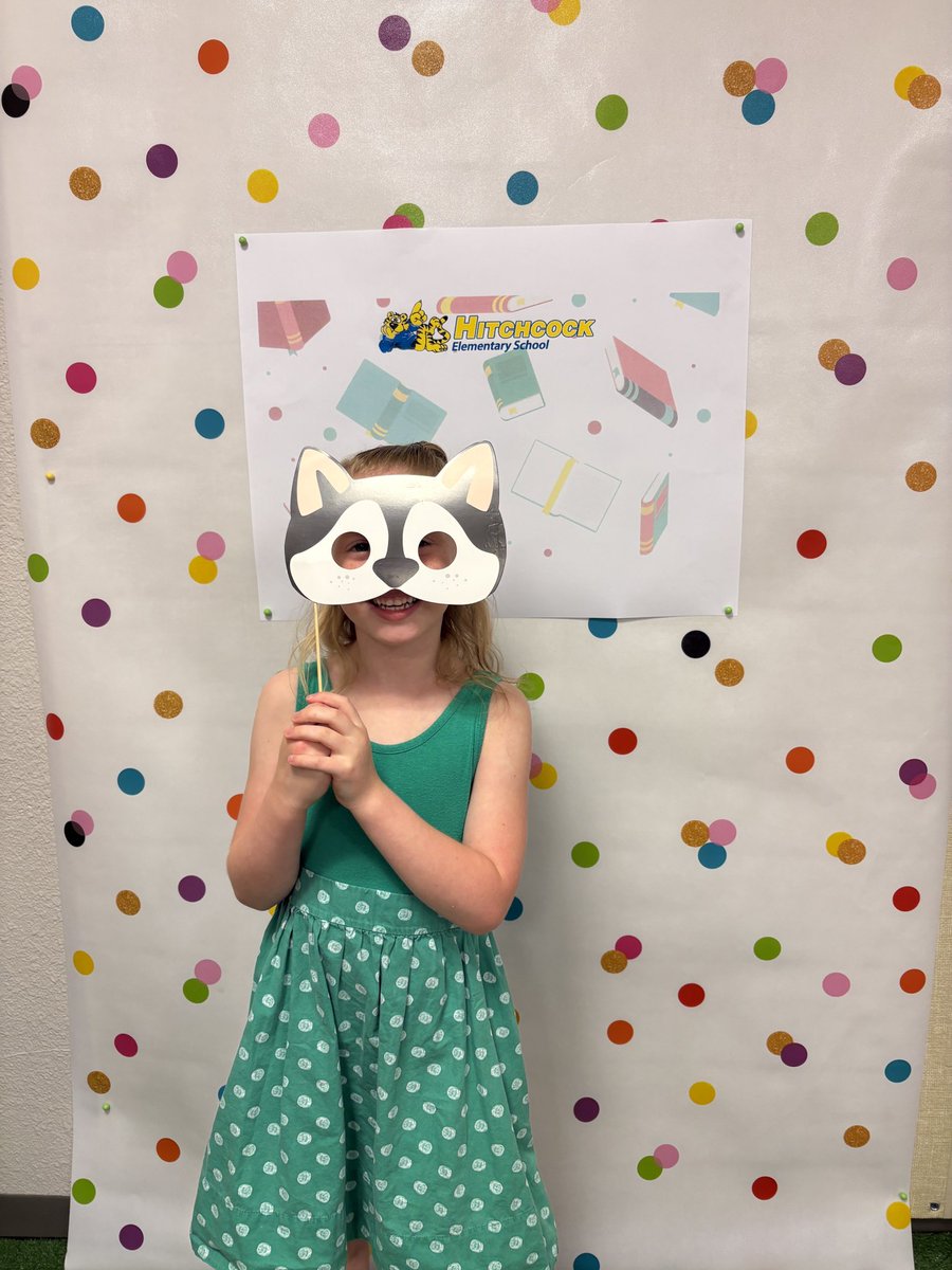 Summer library was so much fun today! I got to see some familiar faces too 💙💛📚<a href="/hitchcock_mps/">Hitchcock Elementary</a> <a href="/AllyJ_Logan/">Ally Logan</a>