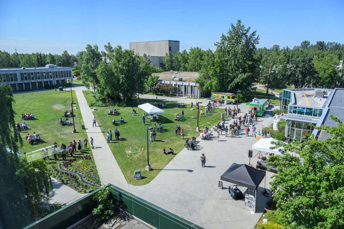 Don't forget: Concert in the Quad is tomorrow, Tuesday, June 24, from 11:30 a.m. to 1 p.m. We'll be joined by performer Shane Russell and food trucks Jeepney Filipino Fusion Food, Garcia's Cantina &amp; Cafe and Yeti Dogs.  

Details ▶️ facebook.com/share/1B8uTZqg…