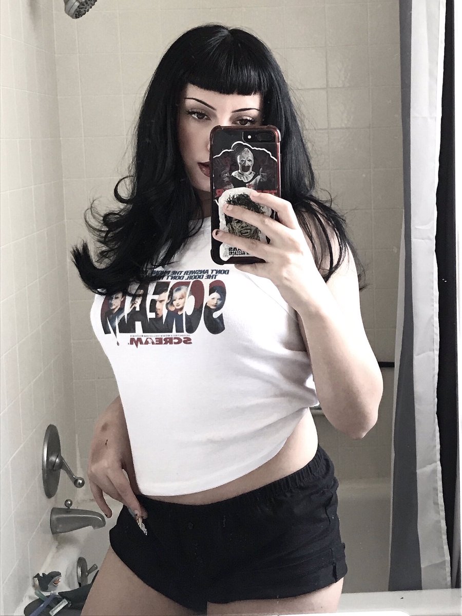 daniihorror's tweet image. ☠︎