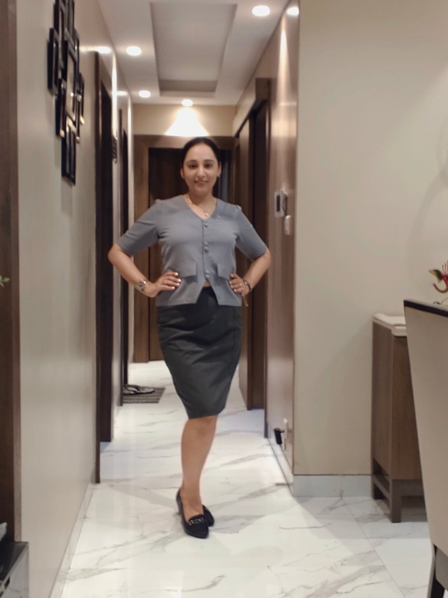 Eat clean.
Train mean.
Sleep deep.
Repeat till they ask your secret. 🔥

#FitnessMotivation #Discipline #HealthyLifestyle #FitIndia #MindsetMatters #GlowUp #WellnessJourney #NoExcuses