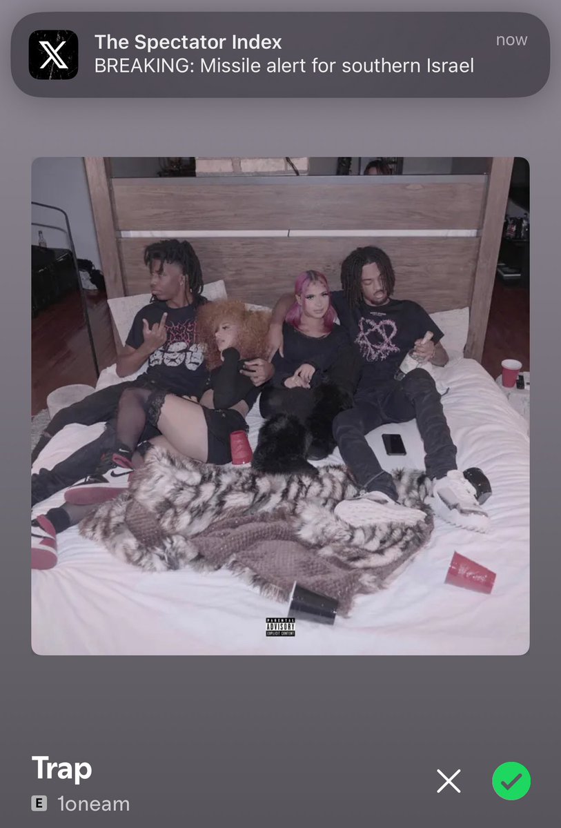 kr9tz's tweet image. #RightNow