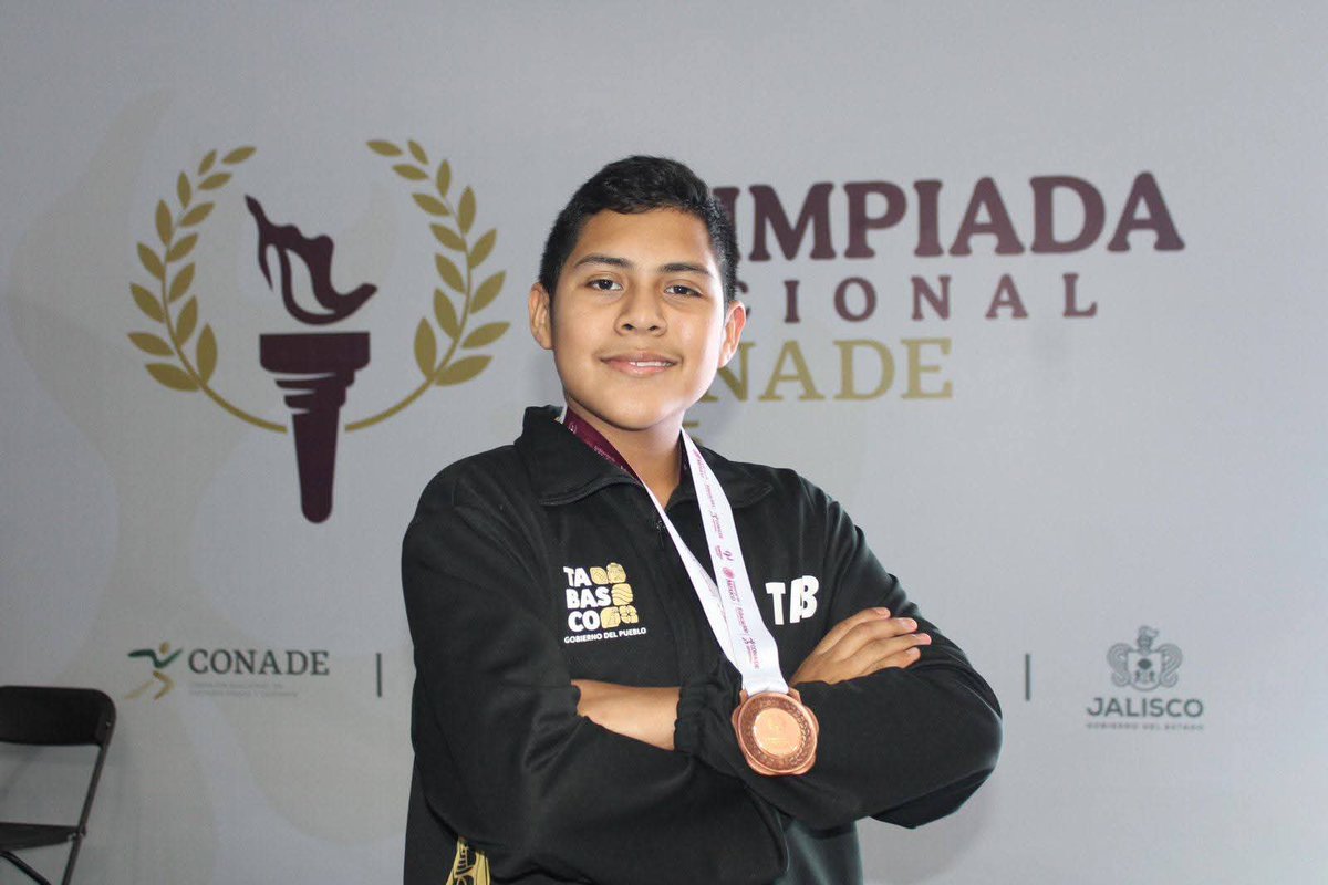 XHVXTabasco's tweet image. 🔴 #OrgulloChoco || El gobernador Javier May Rodríguez felicitó a los atletas tabasqueños en la #OlimpiadaNacional CONADE; hoy Juan Pablo Alcudia León y Nicole Alexandra Burgos Arrazate sumaron dos bronces al medallero de Tabasco en la escena nacional.